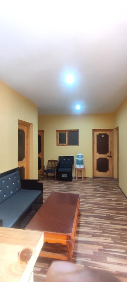 Noor Guest House レー エクステリア 写真
