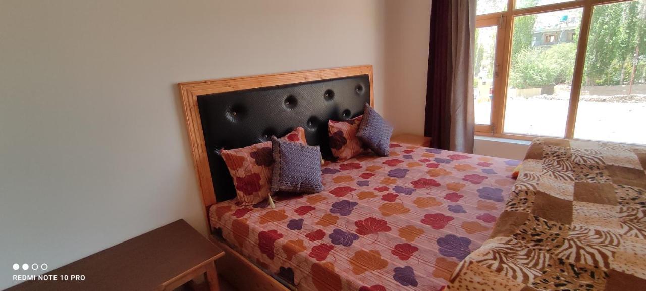 Noor Guest House レー エクステリア 写真